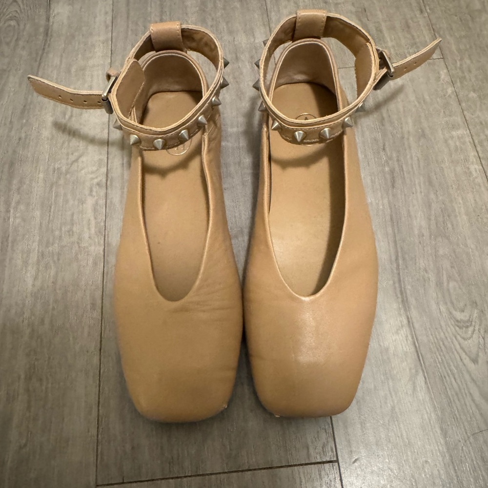 Tan Ankle Strap Women Shoes size 7